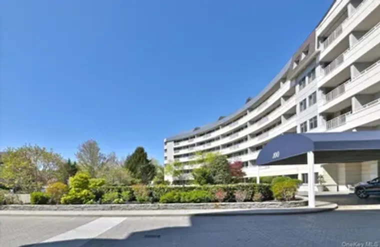 100 HARBORVIEW DR 555, NORTH HEMPSTEAD, ..., North Hempstead, NY 11050