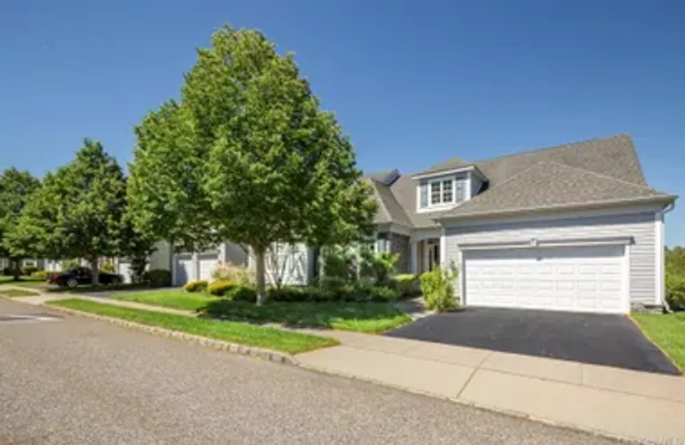 112 ASHLEY, SOUTHAMPTON, NY, 11977, Southampton, NY 11977