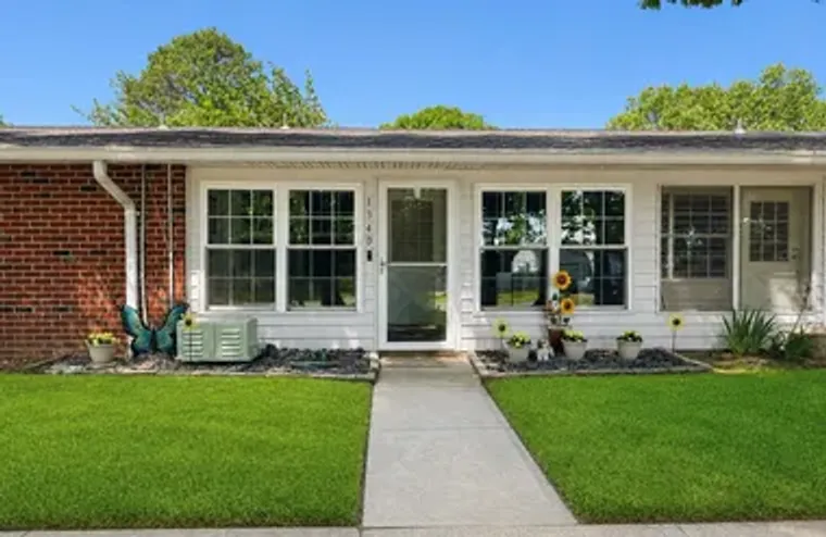 134 EASTBOURNE CT 134D, BROOKHAVEN, NY, ..., Brookhaven, NY 11961