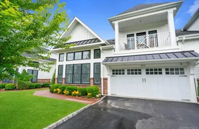 82101 SPRUCE POND CIR, OYSTER BAY, NY, 1..., Oyster Bay, NY 11803