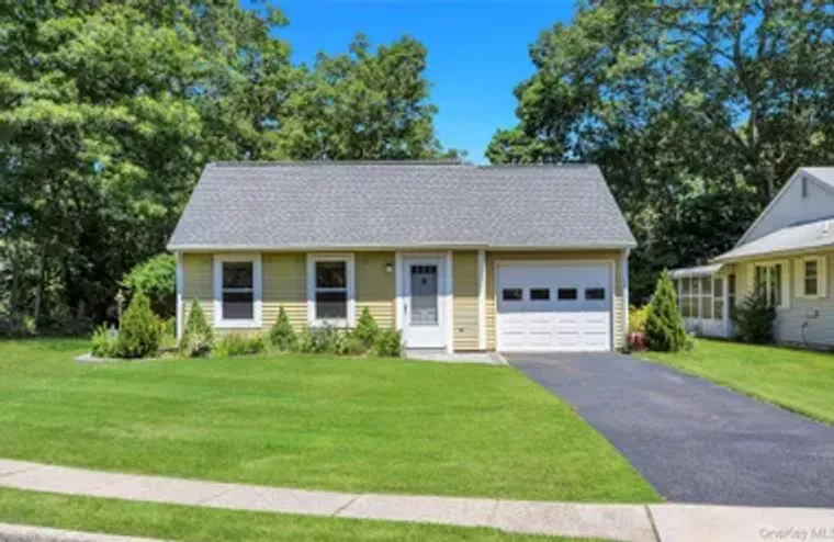 338 EDINBURGH DR, BROOKHAVEN, NY, 11961, Brookhaven, NY 11961