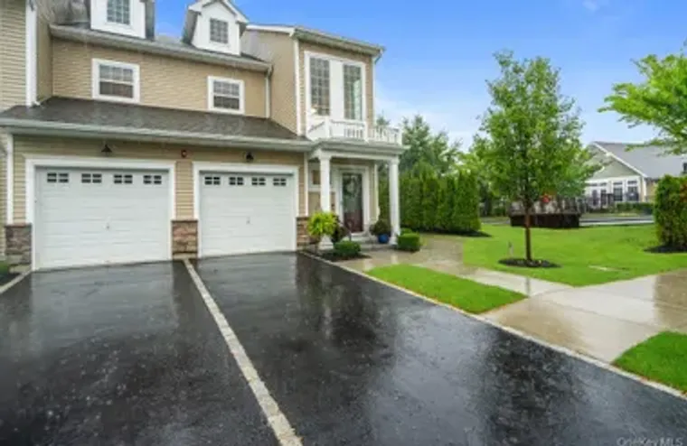 174 HALLEY DR, BROOKHAVEN, NY, 11772, Brookhaven, NY 11772