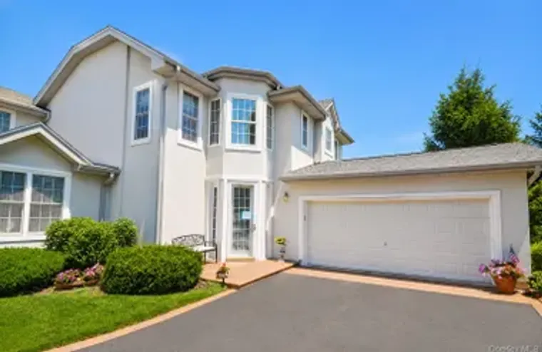727 BALFOUR PL, HUNTINGTON, NY, 11747, Huntington, NY 11747