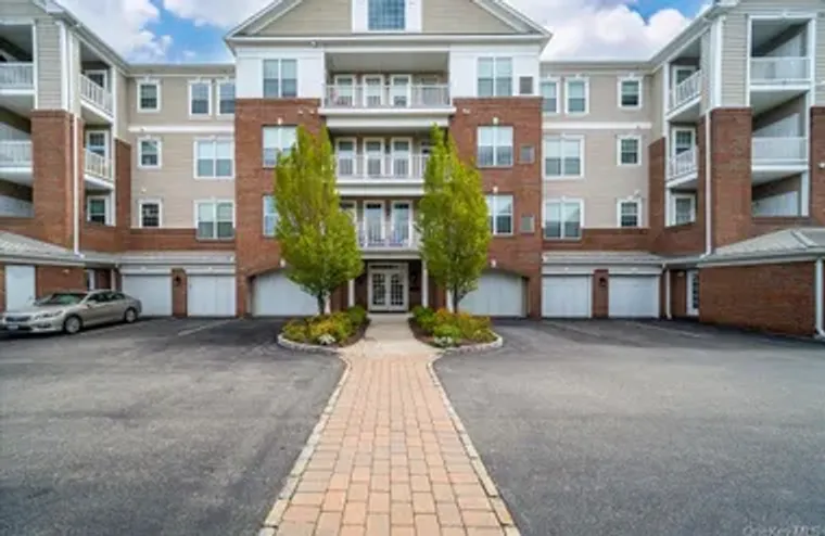 732 REGENCY DR 732, FISHKILL, NY, 12542, Fishkill, NY 12542