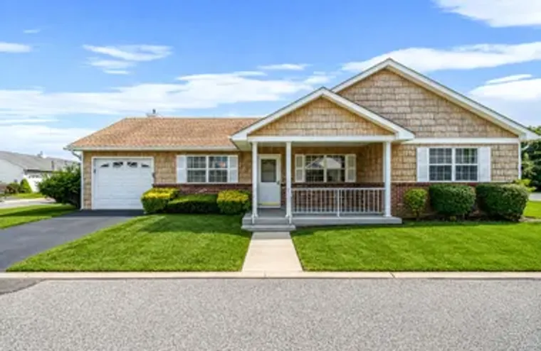 18 KATHLEEN DR, ISLIP, NY, 11769, Islip, NY 11769