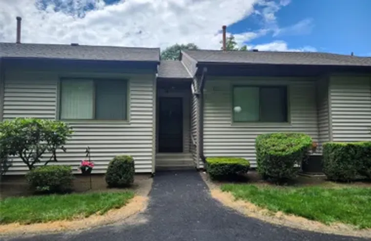 108 VILLAGE RD B, YORKTOWN HEIGHTS, NY, ..., Yorktown Heights, NY 10598