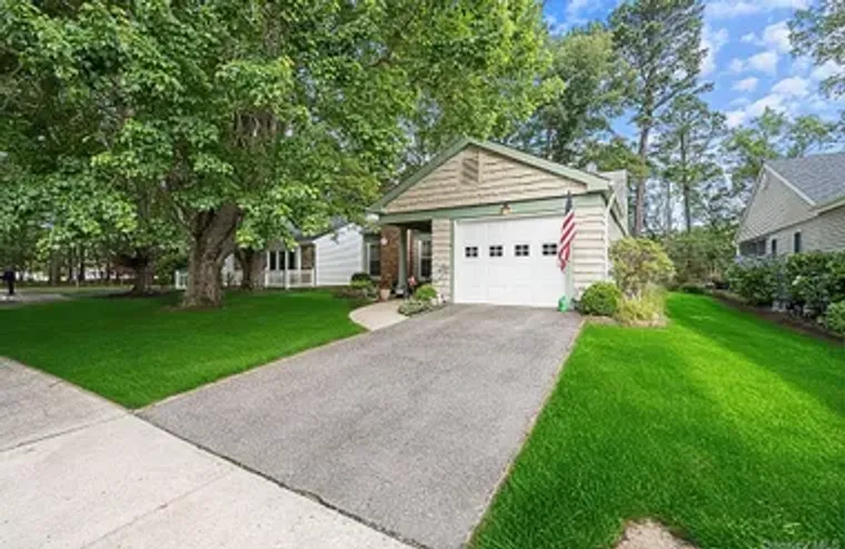 304 KINGSTON CT, RIDGE, NY, 11961, Ridge, NY 11961