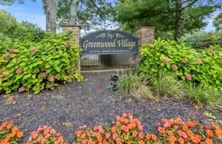 21 LIMETREE DR, MANORVILLE, NY, 11949, Manorville, NY 11949