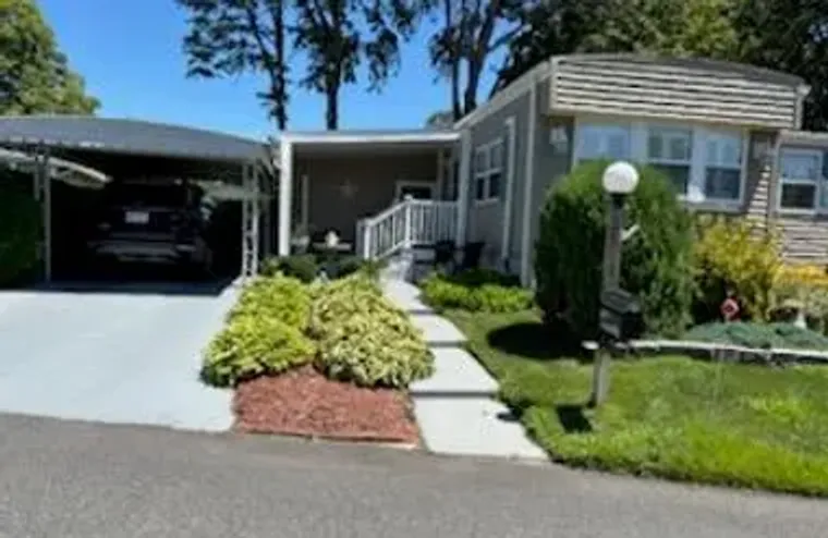 1661-291 OLD COUNTRY 291, RIVERHEAD, NY,..., Riverhead, NY 11901