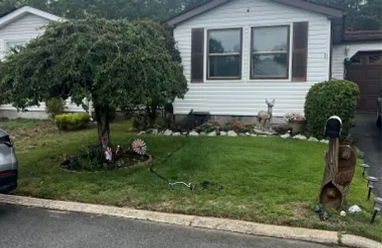 93 VILLAGE CIR, MANORVILLE, NY, 11949, Manorville, NY 11949