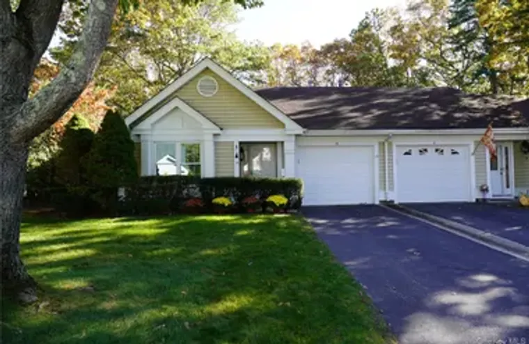 12 BALDWIN CT, RIDGE, NY, 11961, Ridge, NY 11961