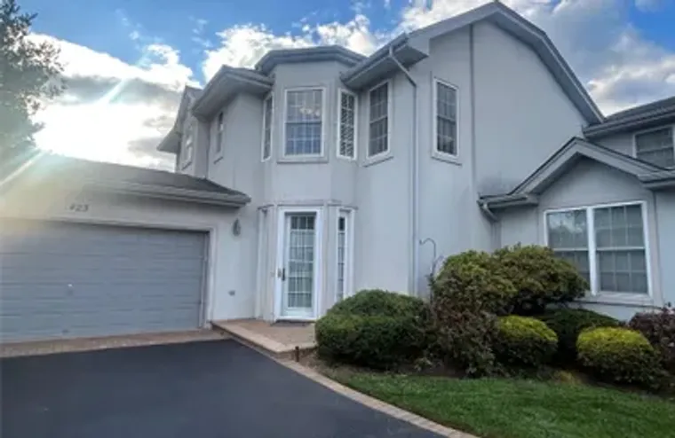 423 FLORENCIA PL, MELVILLE, NY, 11747, Melville, NY 11747