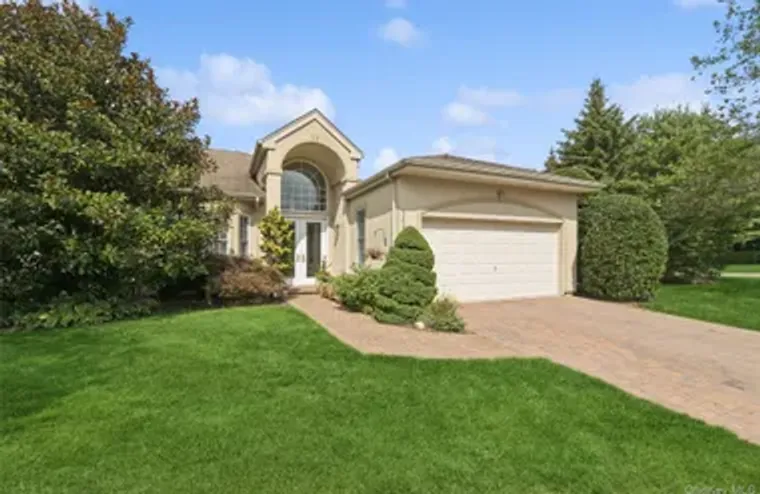 382 ALTESSA BLVD, MELVILLE, NY, 11747, Melville, NY 11747