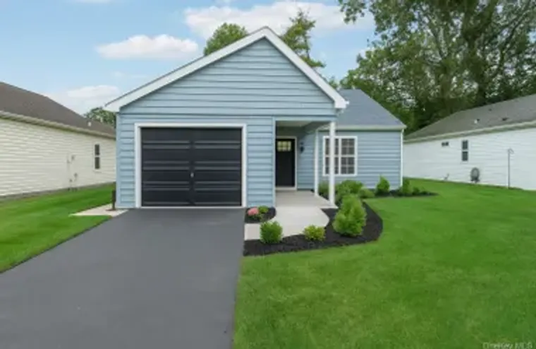 147 EDINBURGH DR, RIDGE, NY, 11961, Ridge, NY 11961