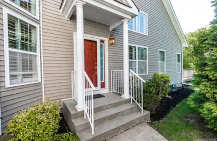 43 HALLEY LN, MILLER PLACE, NY, 11764, Miller Place, NY 11764