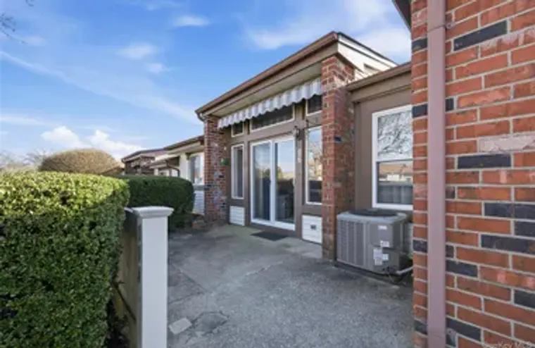 504 GOTHAM CT, SAINT JAMES, NY, 11780, Saint James, NY 11780