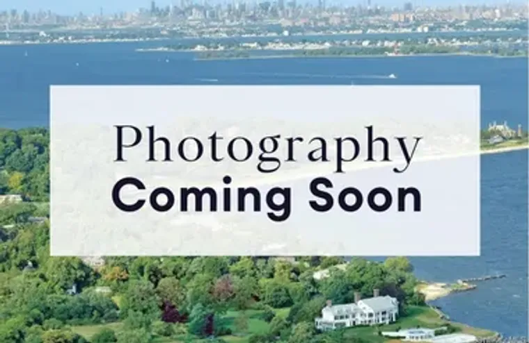 986 MADEIRA BLVD, MELVILLE, NY, 11747, Melville, NY 11747