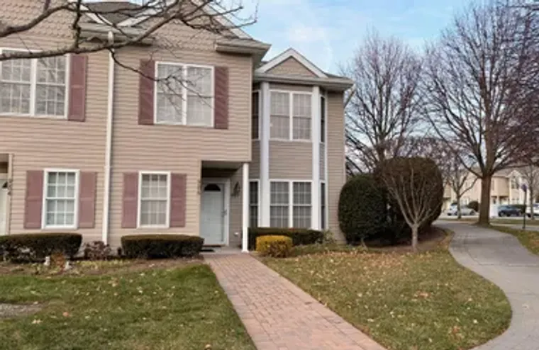 986 MADEIRA BLVD, MELVILLE, NY, 11747, Melville, NY 11747