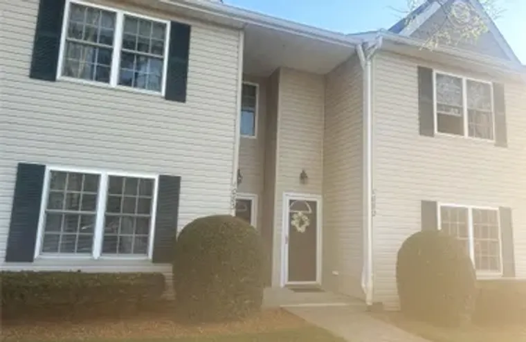 1082 SAVOY DR, MELVILLE, NY, 11747, Melville, NY 11747