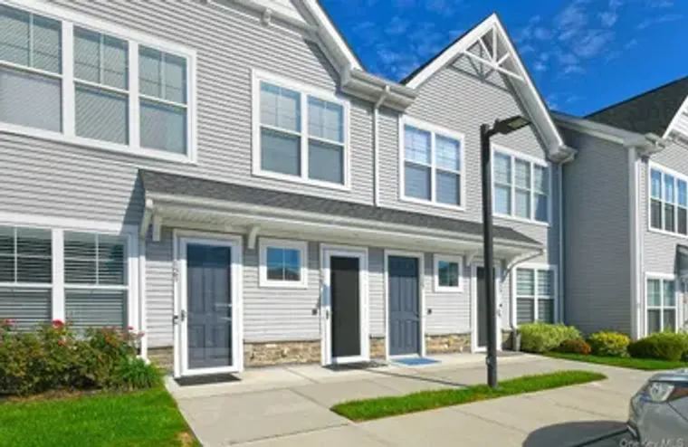 123 EMANUEL WAY, EAST MEADOW, NY, 11554, East Meadow, NY 11554