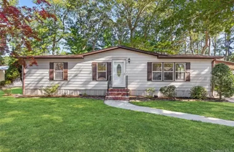 1661 OLD COUNTRY RD 434, RIVERHEAD, NY, ..., Riverhead, NY 11901