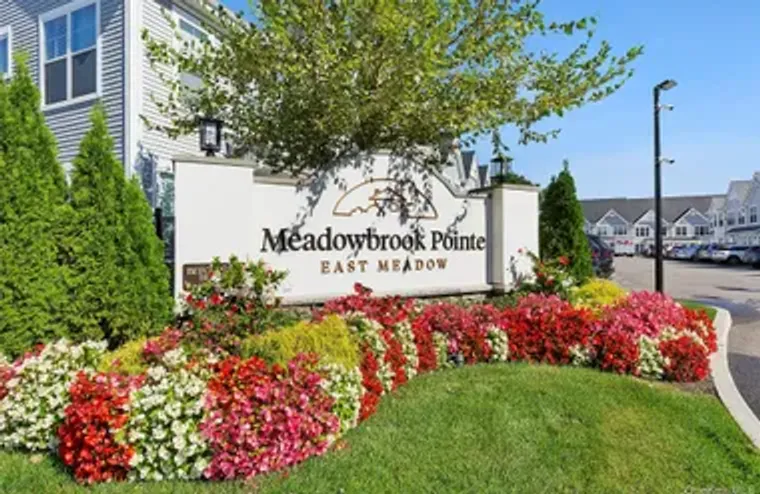 305 EMANUEL WAY, EAST MEADOW, NY, 11554, East Meadow, NY 11554