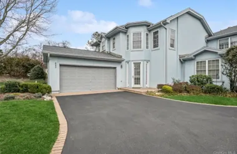 652 BALFOUR PL, MELVILLE, NY, 11747, Melville, NY 11747