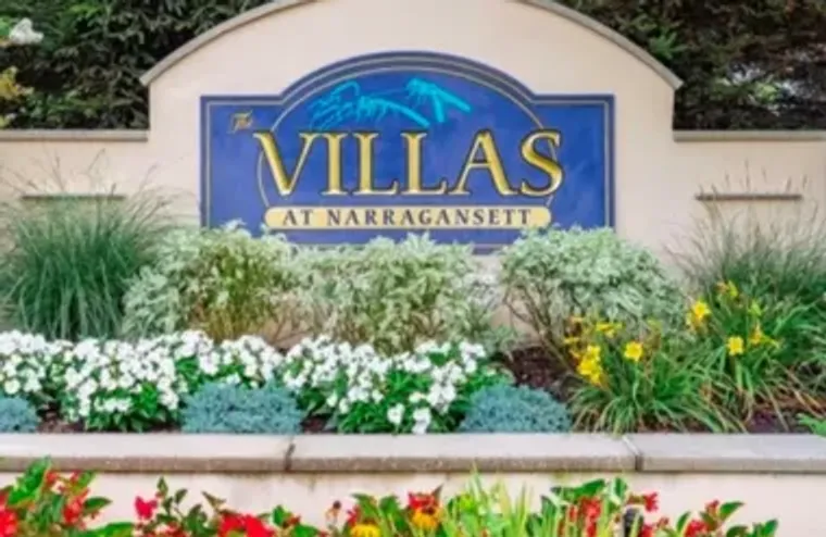 816 NARRAGANSETT VILLAS DR # 816, LINDEN..., Lindenhurst, NY 11757