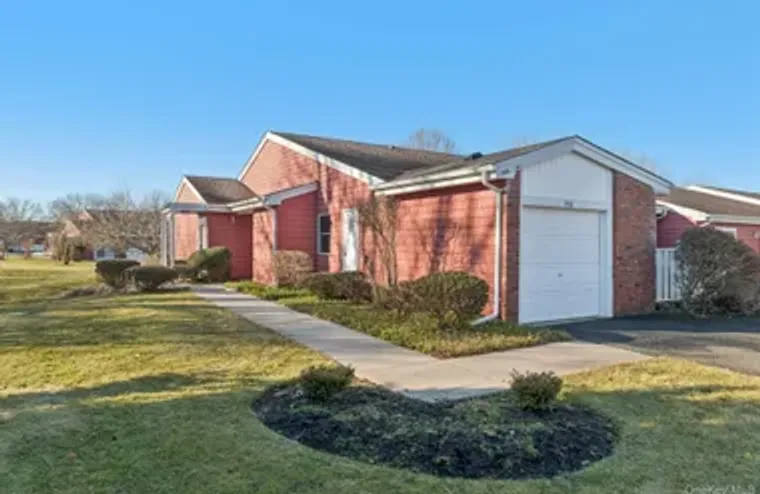 908 DREW DR, SMITHTOWN, NY, 11780, Smithtown, NY 11780