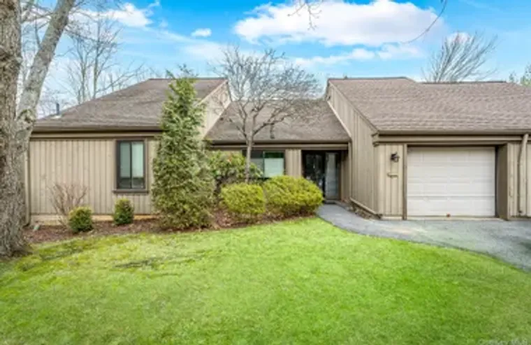 392 HERITAGE HLS A, SOMERS, NY, 10589, Somers, NY 10589