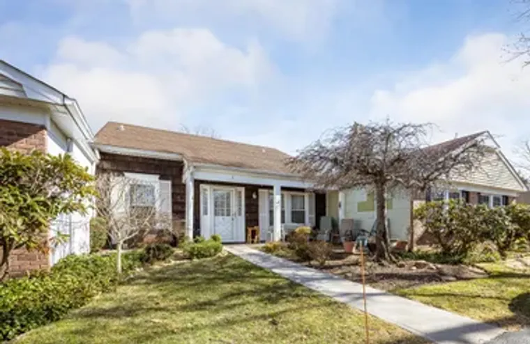 7 COBBLESTONE WAY, BROOKHAVEN, NY, 11766, Brookhaven, NY 11766