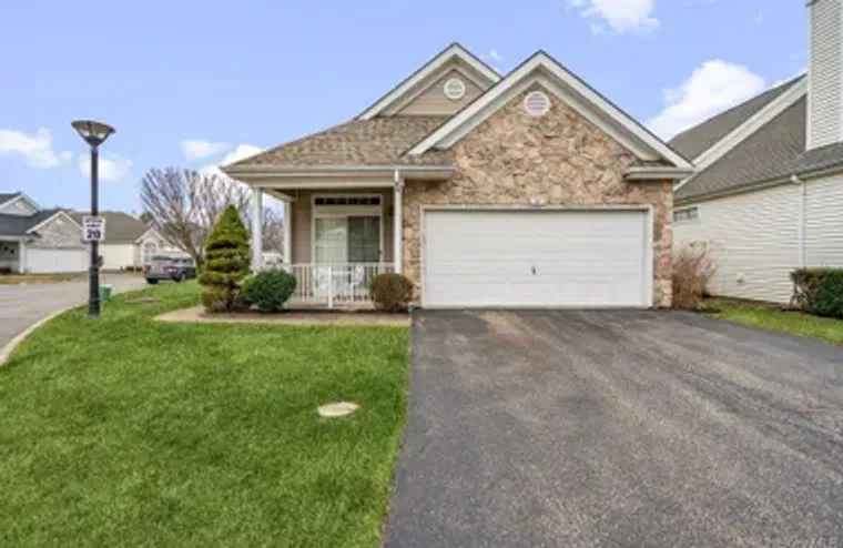 587 LEISURE DR, BROOKHAVEN, NY, 11961, Brookhaven, NY 11961