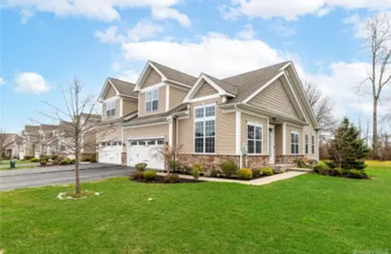 27 DUTCH CT, WAPPINGER, NY, 12590, Wappinger, NY 12590