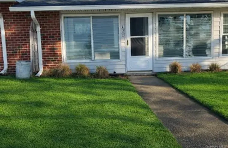 42 TRENT CT D, RIDGE, NY, 11961, Ridge, NY 11961