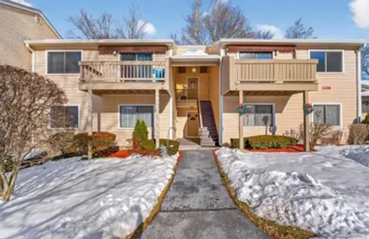 96 MOLLY PITCHER LN H, YORKTOWN HEIGHTS,..., Yorktown Heights, NY 10598