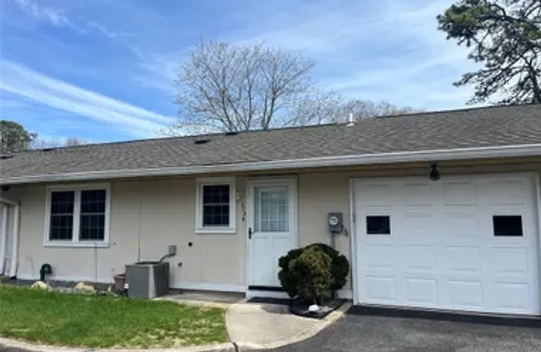 373 WOODBRIDGE DR B, BROOKHAVEN, NY, 119..., Brookhaven, NY 11961