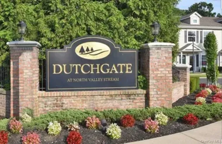 817 WILLOW LN, VALLEY STREAM, NY, 11580, Valley Stream, NY 11580