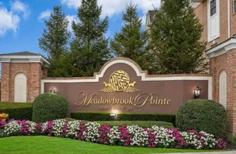 568 PACING WAY # 568, WESTBURY, NY, 1159..., Westbury, NY 11590