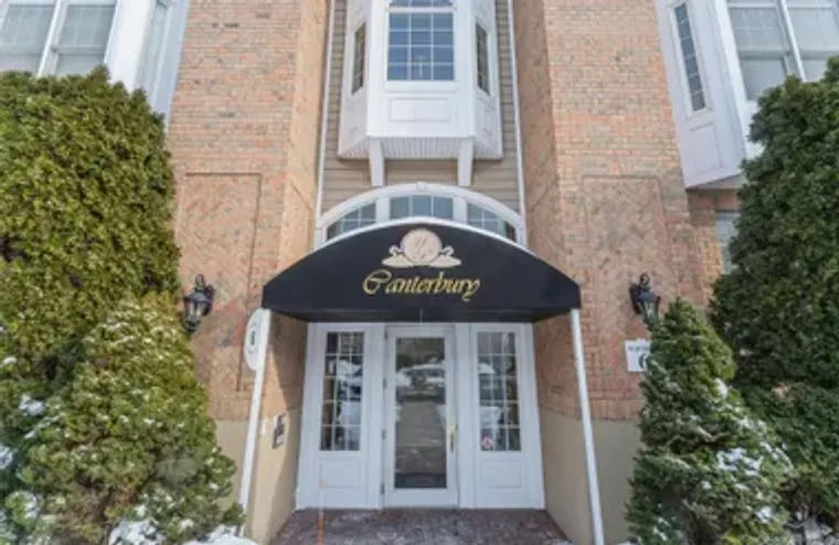 420 PACING WAY, WESTBURY, NY, 11590, Westbury, NY 11590