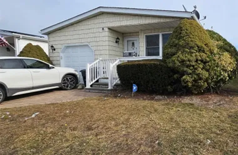 54 DOGWOOD LN, MANORVILLE, NY, 11949, Manorville, NY 11949