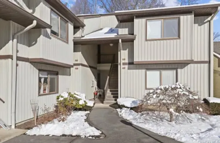 120H COLUMBIA CT, YORKTOWN, NY, 10598, Yorktown, NY 10598