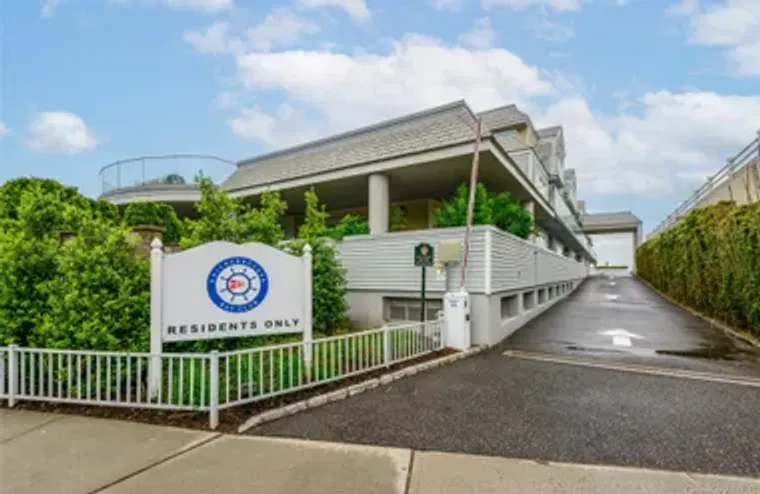 433 MAIN ST 103, PORT WASHINGTON, NY, 11..., Port Washington, NY 11050