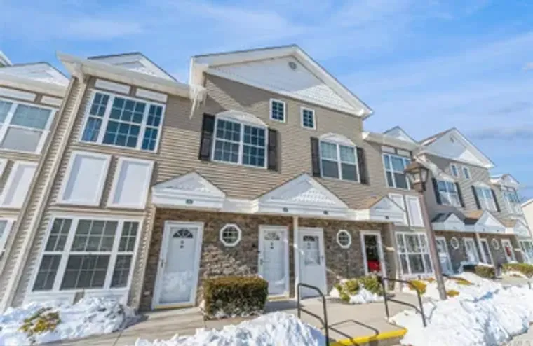 169 SPRING DR, EAST MEADOW, NY, 11554, East Meadow, NY 11554