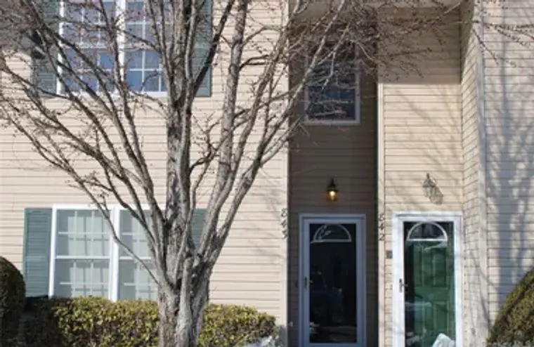 843 MADEIRA BLVD, HUNTINGTON, NY, 11747, Huntington, NY 11747