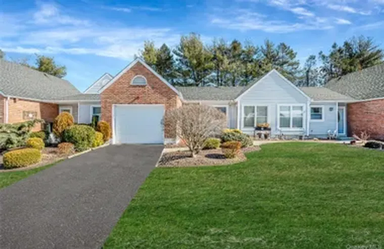 35 CHIPPENDALE DR, MOUNT SINAI, NY, 1176..., Mount Sinai, NY 11766