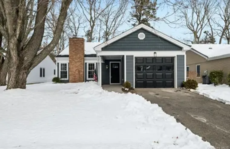 304 KINGSTON CT, RIDGE, NY, 11961, Ridge, NY 11961