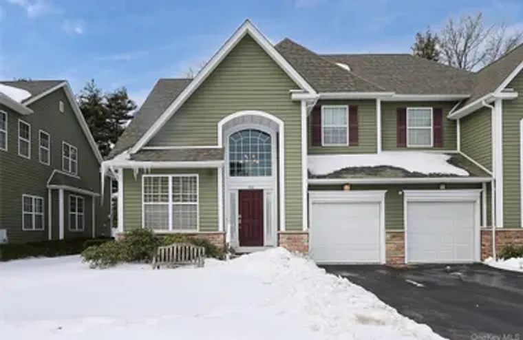 106 VICTORIA PL, HUNTINGTON, NY, 11747, Huntington, NY 11747