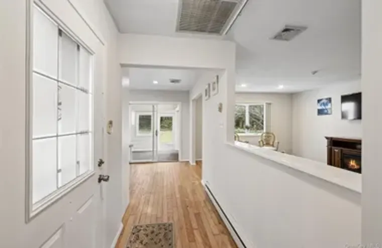 25 FREEMONT LN, BROOKHAVEN, NY, 11727, Brookhaven, NY 11727