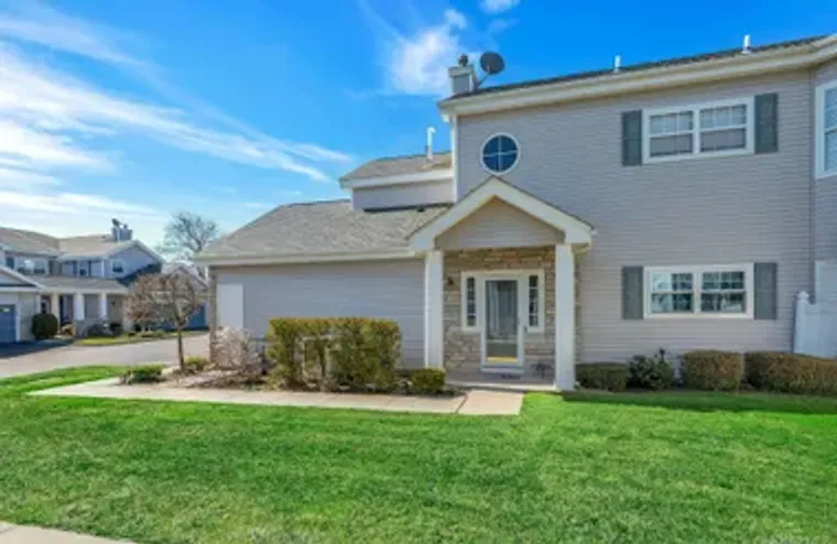 548 HIGHLAND CT, BROOKHAVEN, NY, 11955, Brookhaven, NY 11955