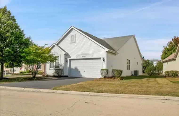 16012 CARILLON LAKES CT, CREST HILL, IL,..., Crest Hill, IL 60403